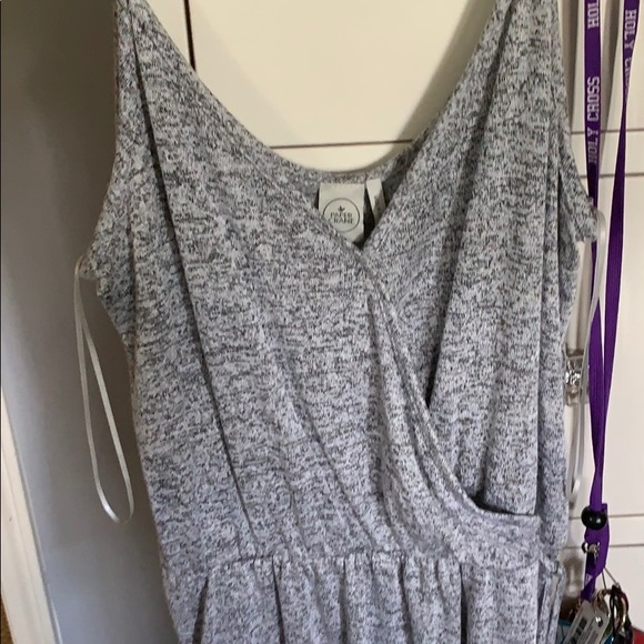 Grey romper - Picture 2 of 3